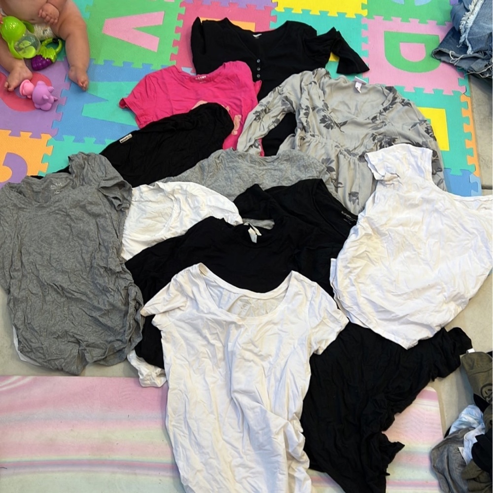 Maternity Top Lot (55 shirts)